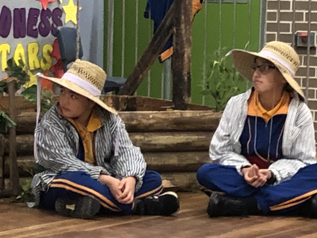Stage 3 enjoying our interactive Gold Rush incursion. Bringing history to life! @timbsie <a href="/ShannanJudge/">Rikki</a> <a href="/MissRisto/">Melissa Ristivojevic</a> #MerrylandsPS