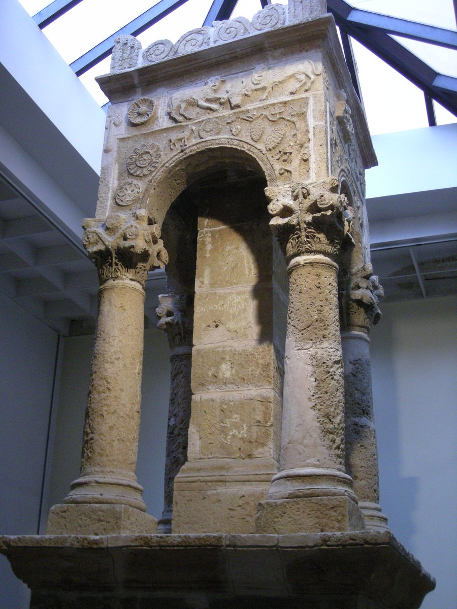 romanarchaeouk's tweet photo. Roman monumental tomb, 4th century AD, from Ghirza, Libya; in Tripoli's National Museum. Its frieze is naive and lively. The deceased's ashes resided in the tomb's podium; visitors could pour libations through a small hole the podium's upper surface #RomanLibya #RomanArchaeology https://t.co/aGidIrNHSy