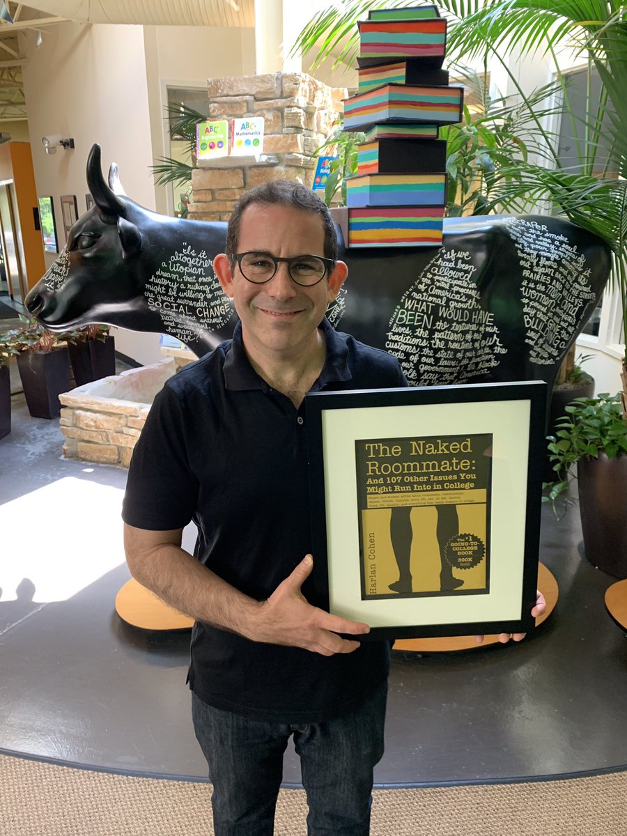 harlancohen's tweet image. Today I received a gold book cover.  It’s like a gold album, but it’s a book cover.  I couldn’t be more blessed &amp;amp; grateful to work with @draccah @tastocke and the team @sourcebooks.  Together, we change lives. #thankful #grateful #sourcebooks #bestseller #nakedroommate #college