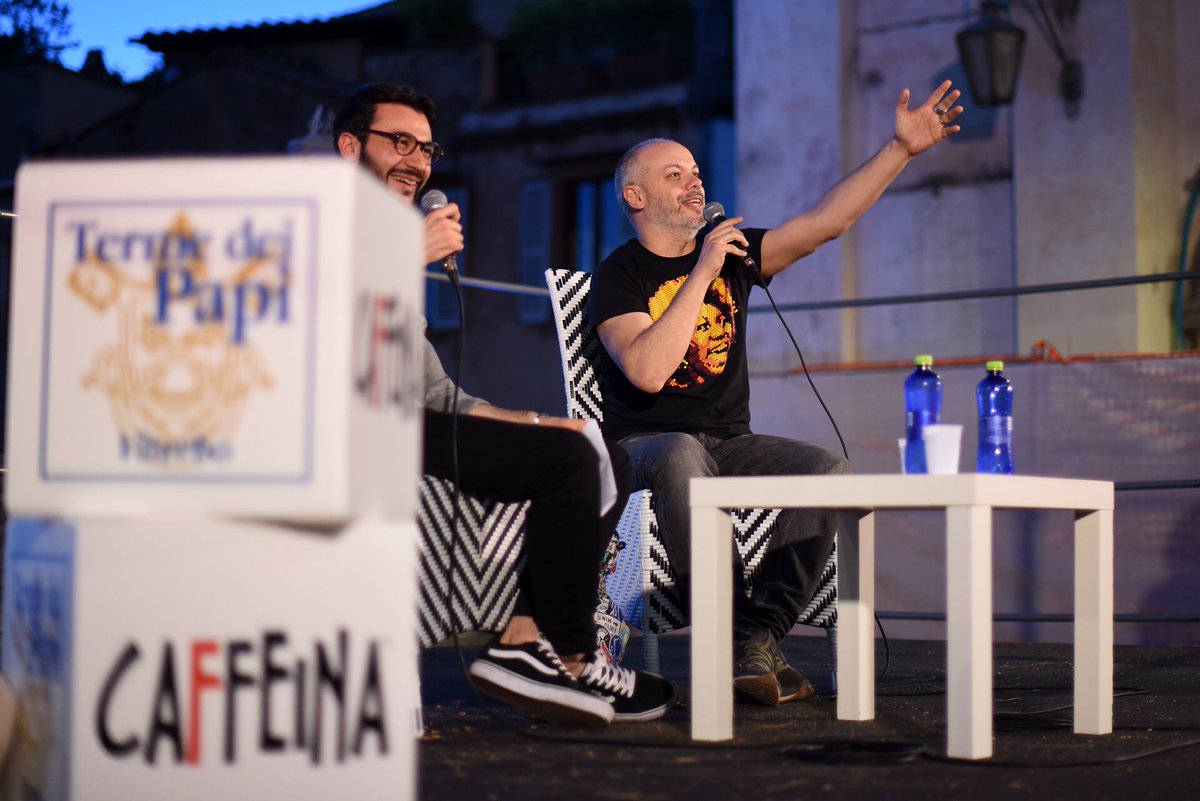OV16_Marco's tweet photo. Finalmente riesco a vedere dal vivo @zdizoro!!! Grazie ancora #CaffeinaFestival2019 https://t.co/zRQoeP55sv
