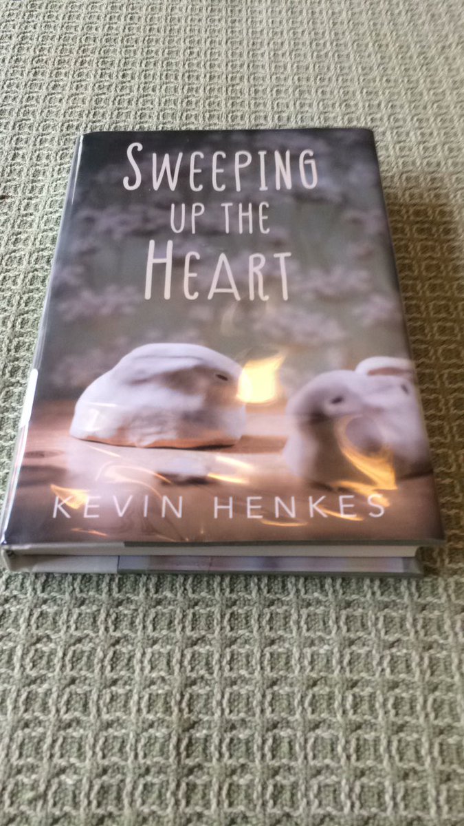 UTESLibrarian's tweet photo. Today I finished Swerping up the Heart by Kevin Henkes. He never disappoints.  I can’t wait to share this book with my middle grade readers and remind them of all of his great picture books. #bookaday https://t.co/dcdGLSrZJa