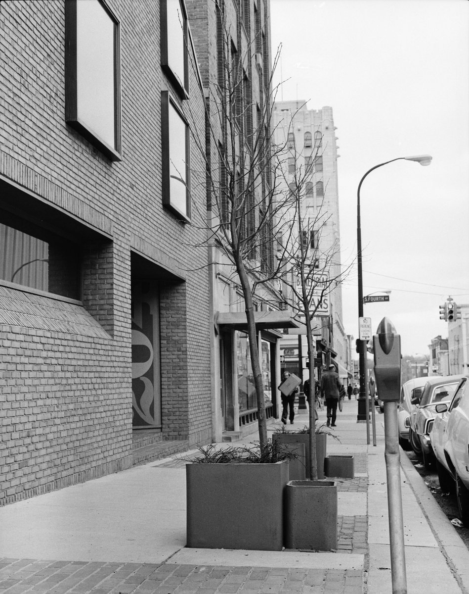 The firm eventually outgrew this office and moved to a larger space. In the vintage photo you can see the sidewalk planters they designed in front of the building, which have unfortunately since been removed.