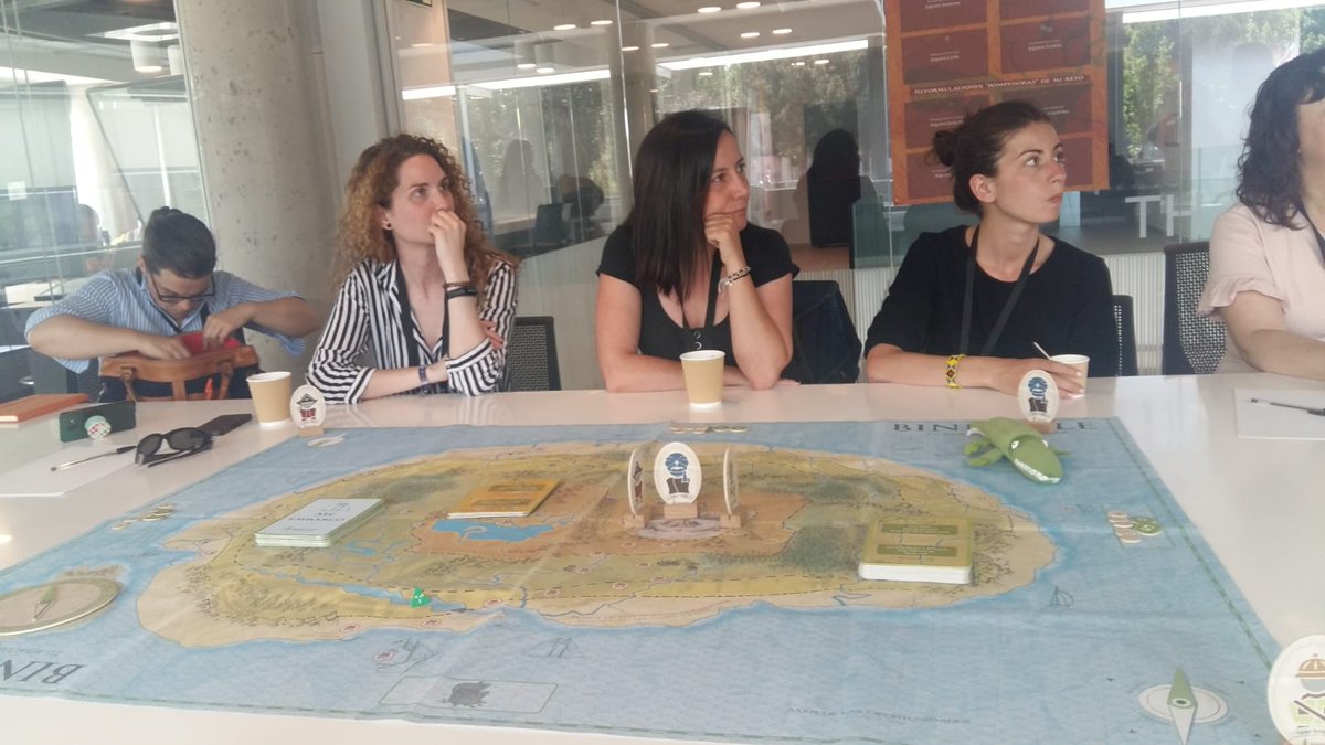 gvilledz's tweet photo. Día productivo en el #GamificationDay. Conociendo experiencias de gamificación en los entornos labores: procesos de onboarding, desarrollo y detección del talento, aplicación en departamentos de formación y Recursos Humanos... Día lleno de aprendizaje ¡y juego! #gamificación https://t.co/b9ZDqRHcJZ