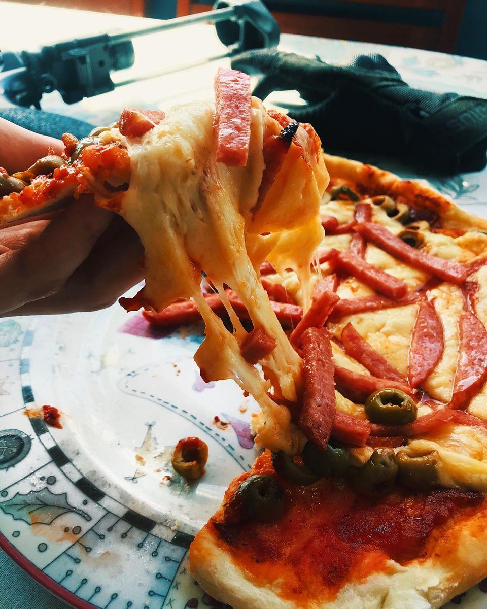 ValeryGame's tweet image. Delicious pizza for Jäger!
@ubisoft_japan @ubisoft @UbisoftRussia @UbisoftCanada @Rainbow6Game
@Rainbow6_UK @Rainbow6Ru @UbisoftSupport

#r6 #jager #rainbowsixsiege #pizza #rainbow6siege #ubi #ubisoft #delicious #friends #rainbowsixmemes #r6cosplay #cosplay #rainbow6