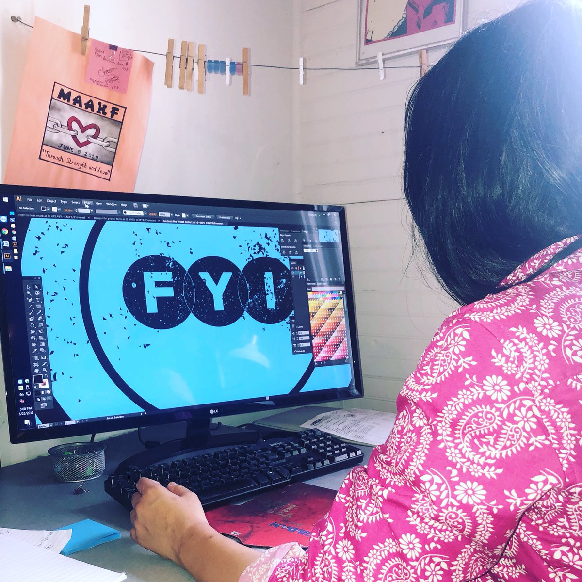 DragonflyGRAFIX's tweet photo. Regina hard at work! #graphicdesign https://t.co/egYoiIRCbx