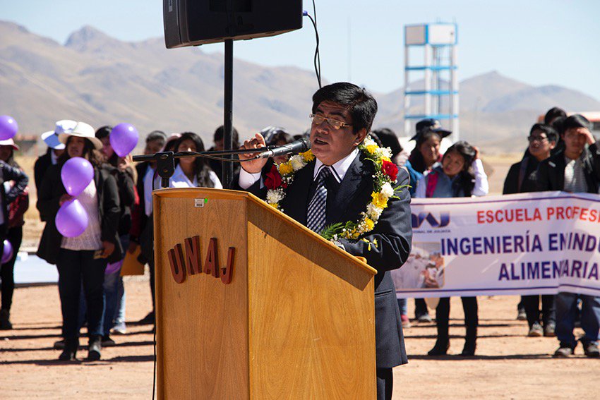 MineduPeru's tweet photo. Desde el 2018, la U. N. de Juliaca recibe ayuda en la asistencia técnica para equipar los laboratorios de Ingeniería de Industrias Alimentarias, crear la planta itinerante de tratamiento de aguas residuales e implementar los servicios básicos de agua, desagüe y luz. https://t.co/BZFvZkaB2l