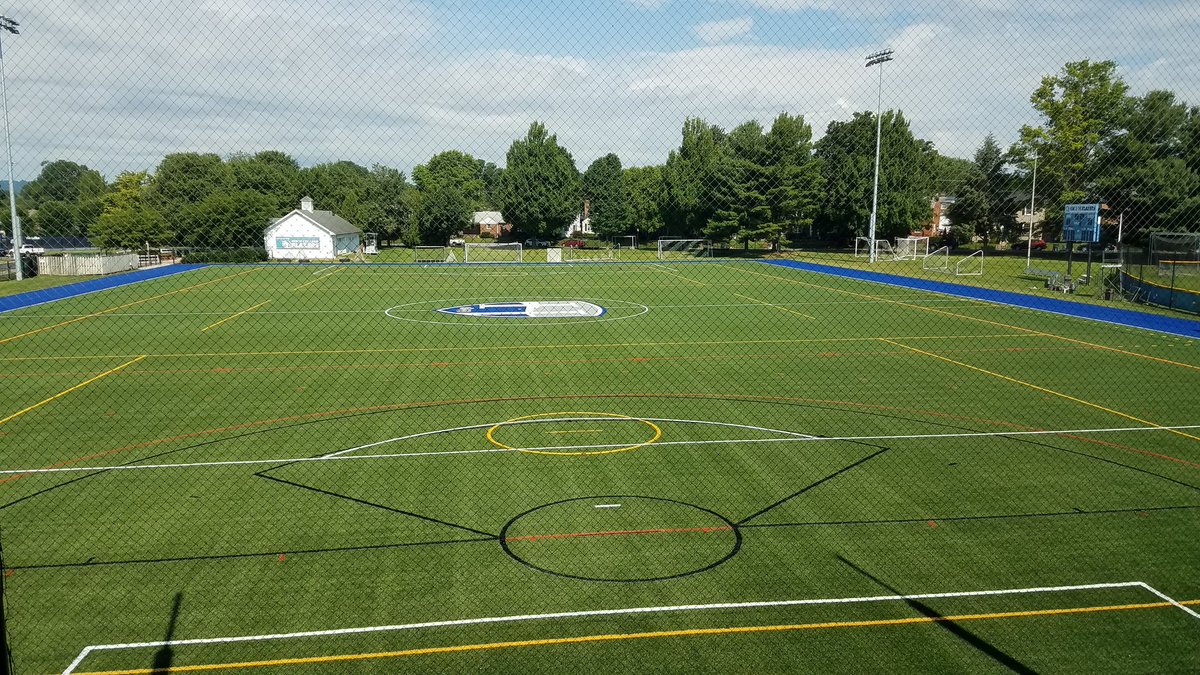 Hood_MSoccer's tweet image. Thank you to @shawsportsturf, Ryan from @LDDSports1, the entire crew at @GtrTurf  and @aarongoebbel from Shaw for installation of our new turf surface. We can't wait to play on it this fall. Only 52 days away!