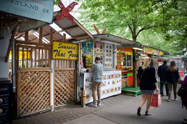 #Portland’s famous food cart pod may have a new home soon ow.ly/GLYk30oZYdm