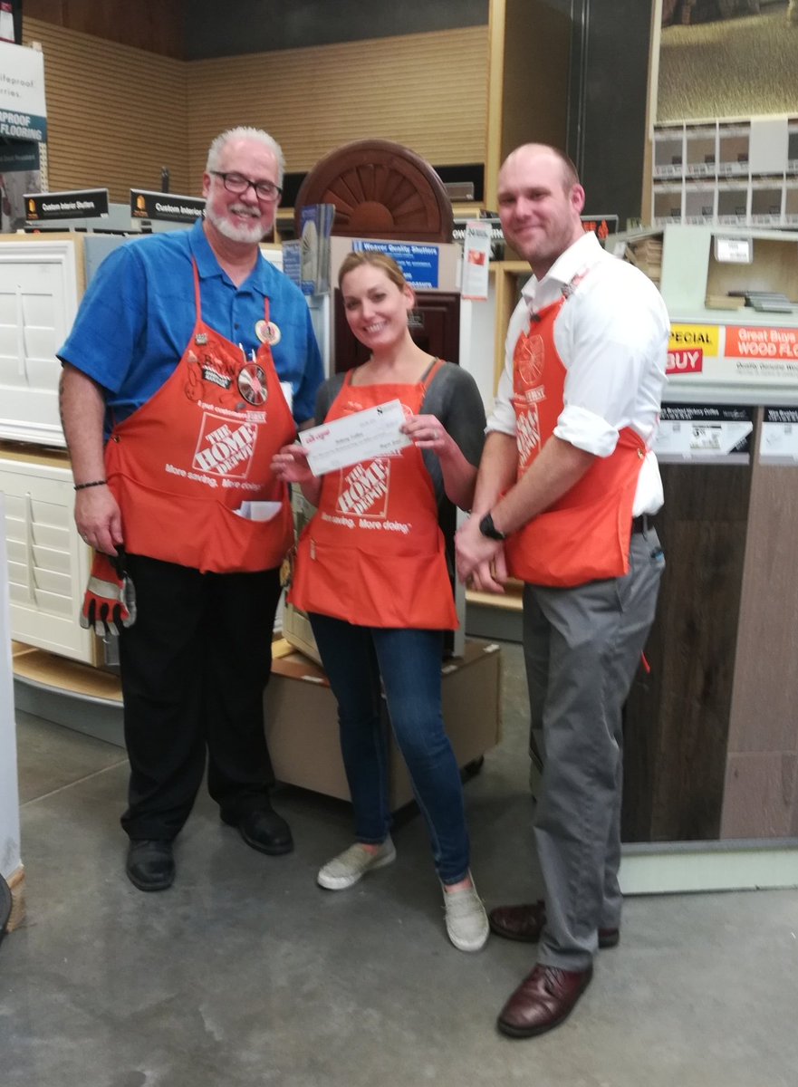 bowlerinaz's tweet photo. Congrats to our Specialist Brittany on a great Weaver Shutter sale!! #ChaChing @HD_0422Hux @jensenicole1 @TheodorePepping @Juanito_0422 @IsaacCook0422 @ShawnMinkner #PaysonProud https://t.co/rc0gE73Oqe