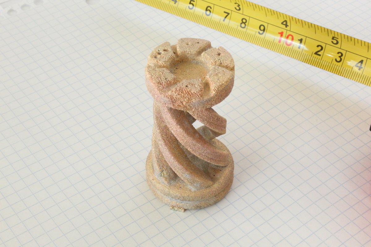 iro3d_com's tweet photo. Today we have tried printing with copper powder and brass infill. Surprisingly, this the copper powder, which was gas atomized, flows almost like water.  It can flow easily through 0.4 mm hole.  We need to make a new pourer for it, to take the full advantage of this property. https://t.co/CsRVXkgeYK