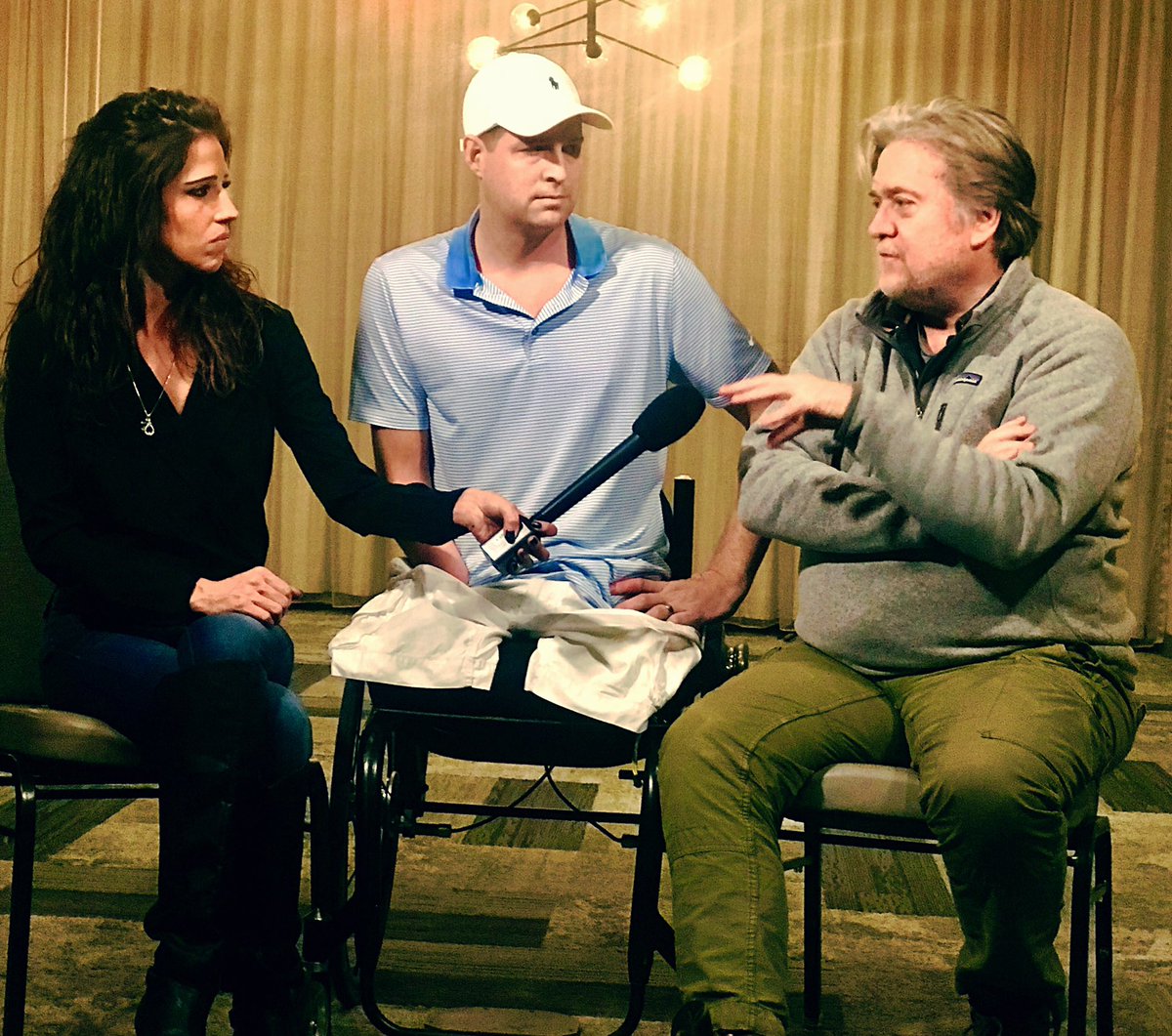 JenLawrence21's tweet photo. It’s is such an amazing honor to work with @brian_kolfage and #stevebannon at @webuildthewall. Here is a little memory from the first meeting of the WBTW team in #mcallentx 🇺🇸🚧🏗🦅 @WeBuildtheWall @CitizensAR  #Webuildthewall #WallAThon #kag #KeepAmericaGreat https://t.co/3uluzsOpDG