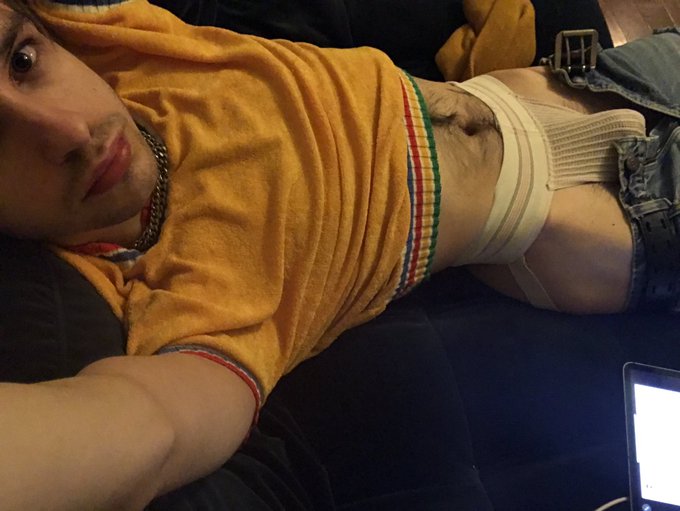 Watch 𝐌𝐚𝐭𝐭 𝐁𝐫𝐚𝐝𝐥𝐞𝐞's leaked NSFW photo on TwXstars