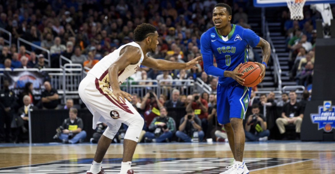 _iamjadennn's tweet photo. Very thankful to receive an offer from Florida Gulf Coast ‼️ #DunkCity https://t.co/VGcIb5dh2L