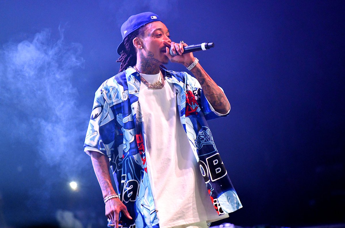 billboard's tweet photo. .@wizkhalifa teams with Supreme Cannabis to launch new Khalifa Kush Cannabis Oils in Canada https://t.co/smv0AUySxV https://t.co/D2YvJUYGN8