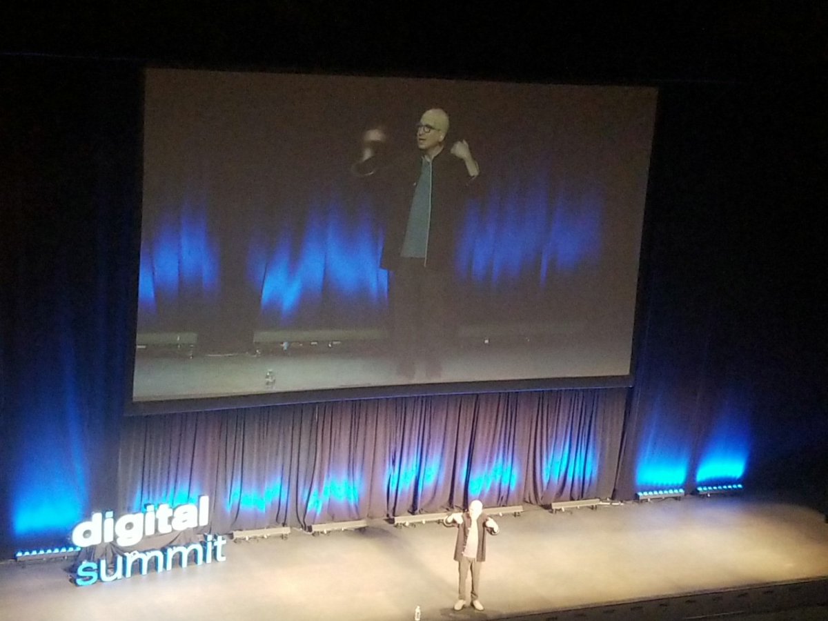 enolan1's tweet photo. Seth Godin our keynote speaking the gospel about marketing #DSDen #higherlearning https://t.co/wCkkHiRzcF