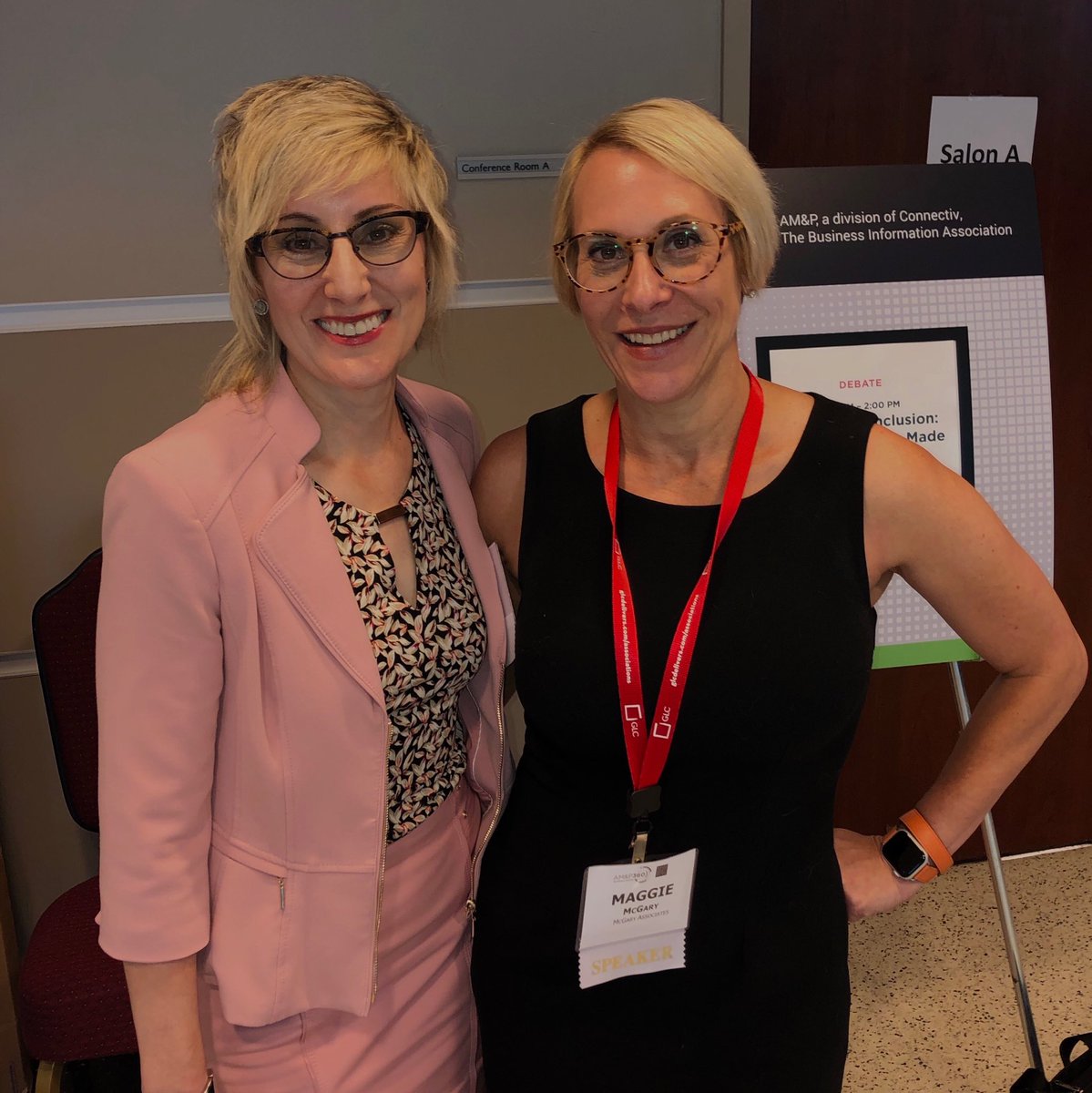 dvances's tweet photo. Loved seeing old friends at @AssnMediaPub and sharing thoughts on sponsored content and credibility! #AMPAnnual19 https://t.co/TMxlA7Wth4
