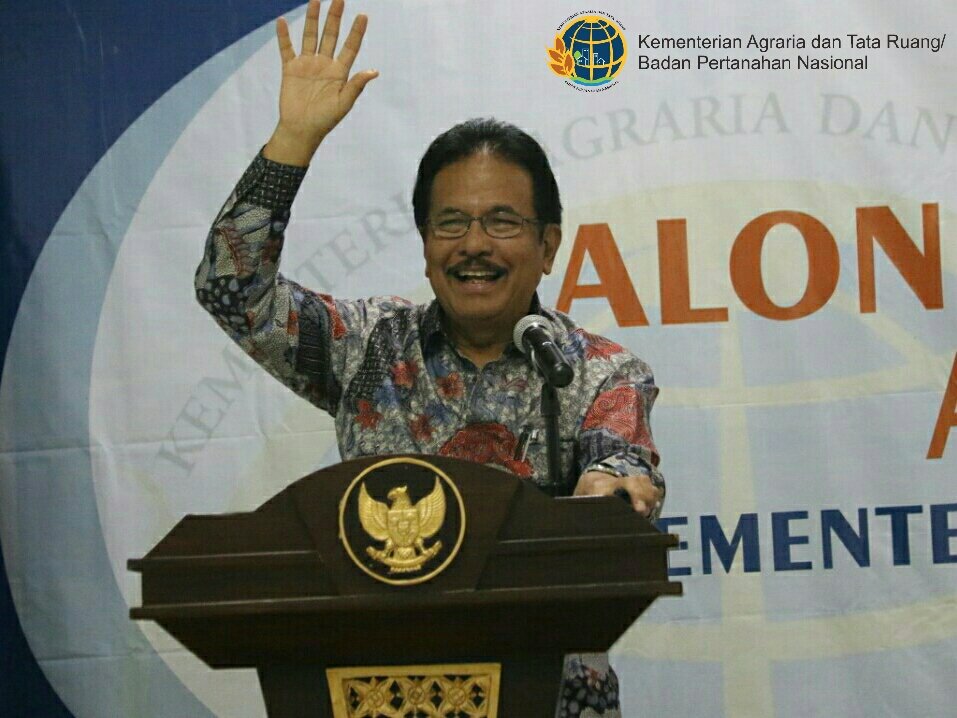 atr_bpn's tweet photo. Pelatihan Dasar Calon PNS Golongan III dilakukan untuk membentuk PNS profesional yang berkarakter, oleh sikap perilaku bela negara, nilai- nilai dasar PNS yang biasa disingkat dengan ANEKA sehingga mampu melaksanakan tugas dan perannya

https://t.co/GGZzetK0E6 https://t.co/TMNQdg168B