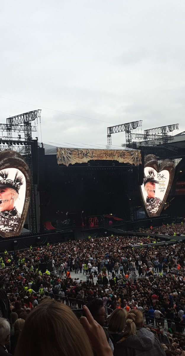 lindsay_jayne's tweet photo. @Pink What a night.. couldn't put in to words how stunning &amp; talented you are, thanks for giving us the best concert of our lives... truly amazing! #Pink #pinkliverpool #Anfield #BeautifulTrauma #beautifultraumatour2019 #BeautifulTraumaTour #stadiumtour #stunning #amazing https://t.co/WczMMYt9sK