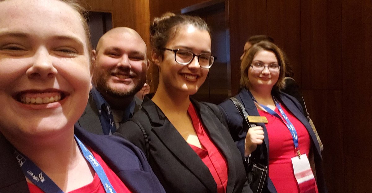 jede_ashlin's tweet photo. Waiting for the elevators after our regional assembly π @kyller_queen #NLC19 #MSNLC https://t.co/4H6wrKFCxj