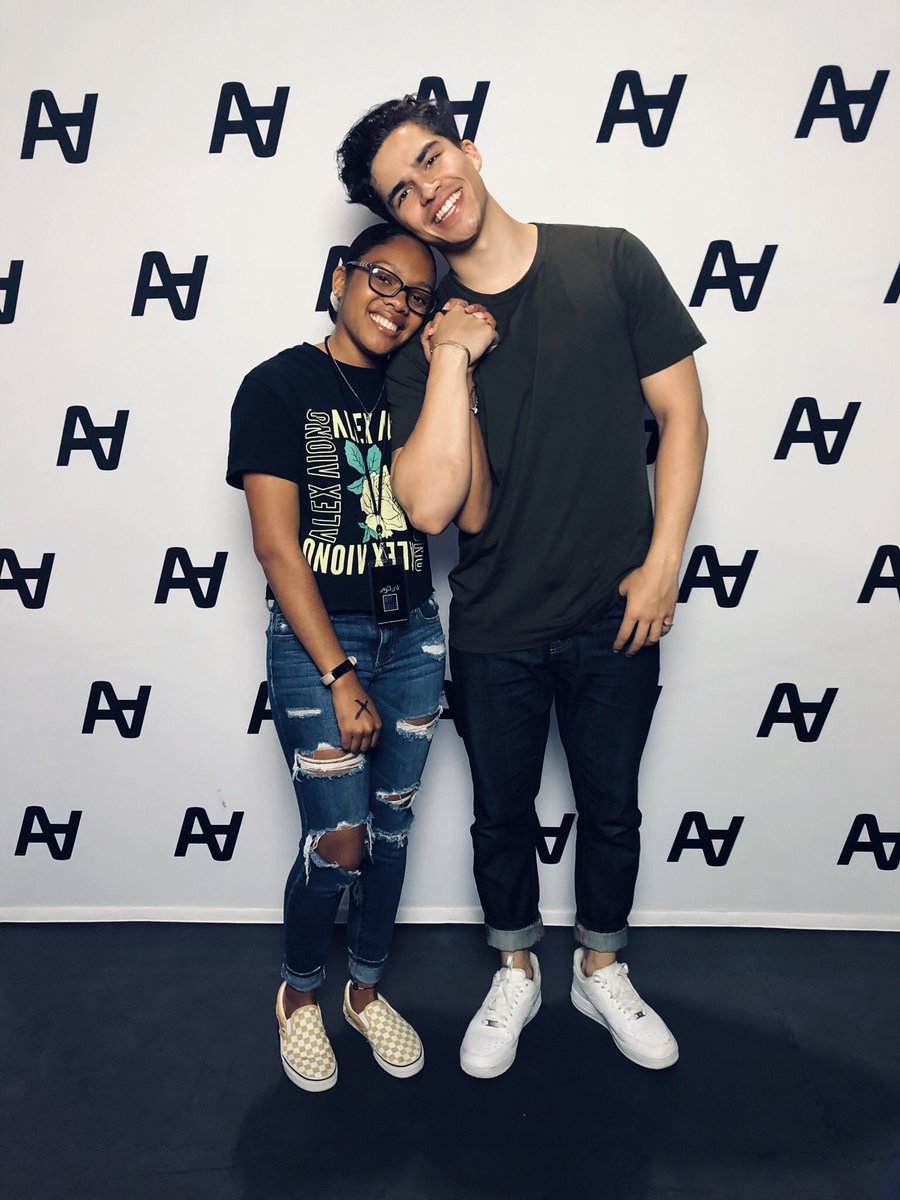 jas (@jasmineblaxk) / Posts / X