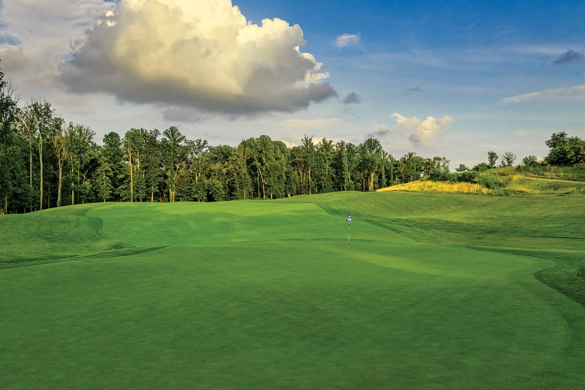 TroonGolf's tweet photo. '@PotomacShoresGC, the award-winning Jack Nicklaus Signature design in Dumfries, Va., recently completed a multi-phase course enhancement project! 

Come see what's new with this great summer offer >> https://t.co/Ha1G4aQnV7 https://t.co/pPPn5vZ0PK
