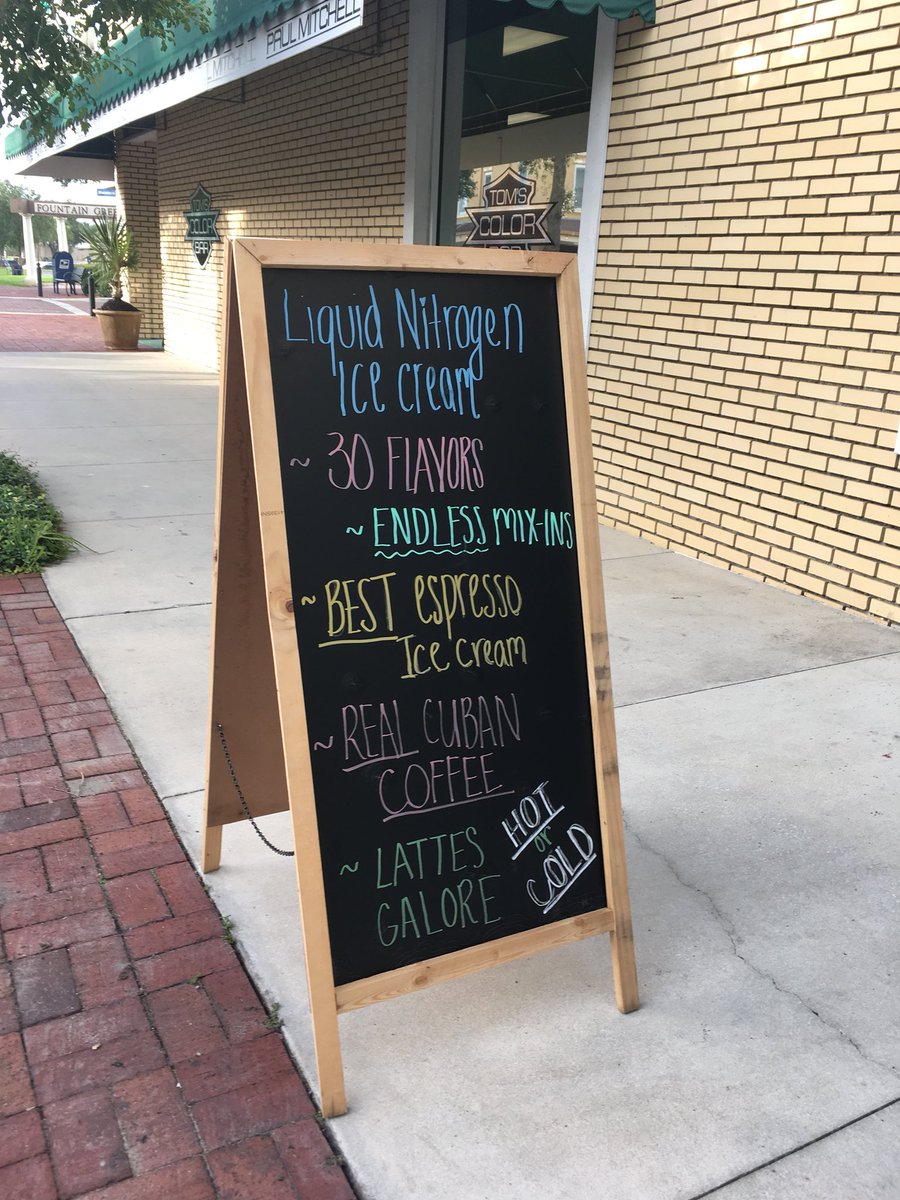 tmacksparkle's tweet image. #thumbsWayUp👍🏾
#YohohoNitroIceCream🌫
#LiquidFun👅