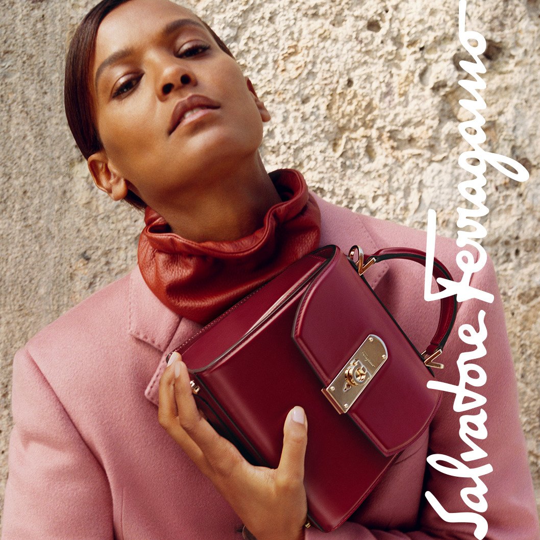 Ferragamo's tweet photo. The alluring Liya Kebede succumbs to the powerful draw of a charming #boxyz bag in the new #FerragamoAW19 #PatchworkOfCharacters
https://t.co/L2bJs1EAhK https://t.co/OYGTSAjPhR