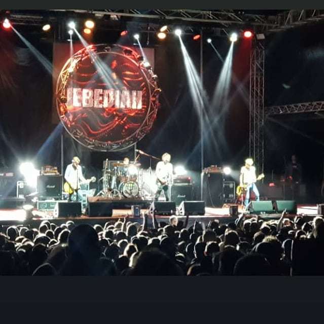 aeshine's tweet photo. Snippets from a cracking little sesh at Spring Loaded on the weekend.

#springloaded #jebediah #jerksofattention #militarystrongmen #harpoon #animal #leavinghome https://t.co/i5CRKXf8DR https://t.co/Z5eiTv84GM