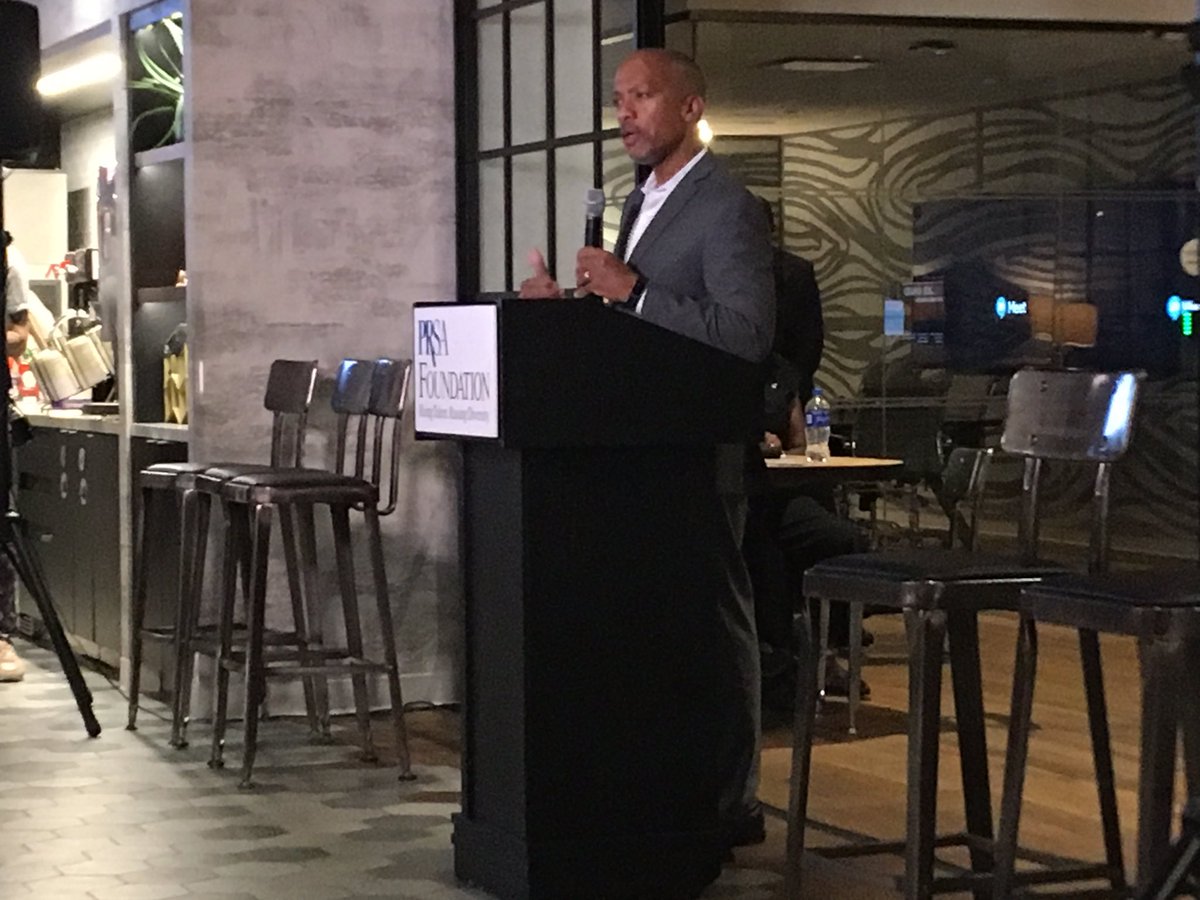 LuvExercise's tweet image. Congratulations, @torodneptune, for being selected as the @PRSAFoundation #PaladinAward winner! Loved your acceptance speech.