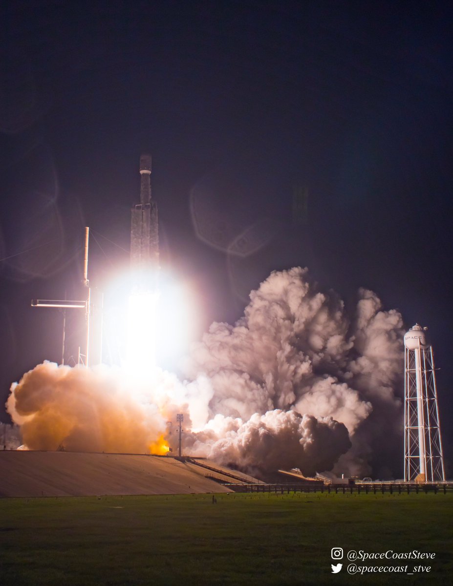 spacecoast_stve's tweet image. #FalconHeavy lifts off with #STP2 from LC-39A! I'm still in shock that I had the opportunity to even attempt a shot like this! It's my very first attempt at setting a remote camera at a launch pad. And what an incredible mission to be able to do so. #LightSail2