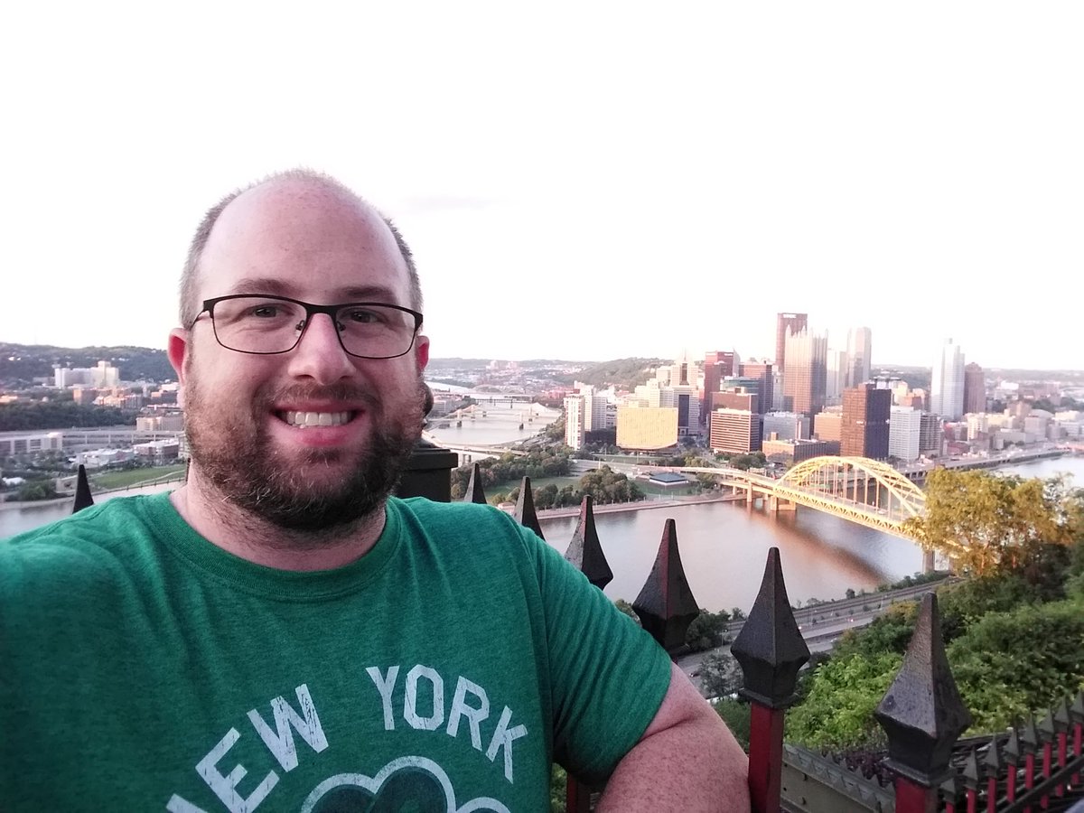 mrwalshwmms's tweet photo. In Pittsburgh for a World History workshop at Univ of Pitt. Such a lovely city and check out that view #walshsummer2019 https://t.co/1Na84g15hh