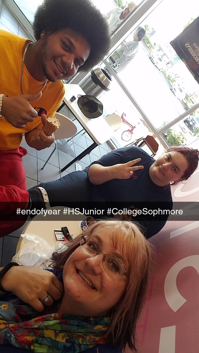 SwopeLeigh's tweet photo. #EndOfYear #HSJunior #CollegeSophmore https://t.co/n7ffzMp2G1