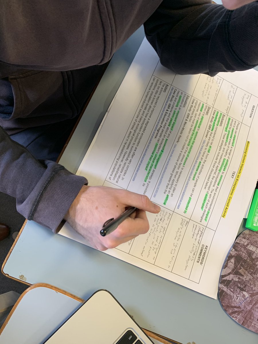 meh12c's tweet photo. #Year12Geography students used the #Cornellnotetaking strategy to evaluate management strategies that minimize human impacts on #ecosystemsatrisk. https://t.co/UAgI7G7Yce