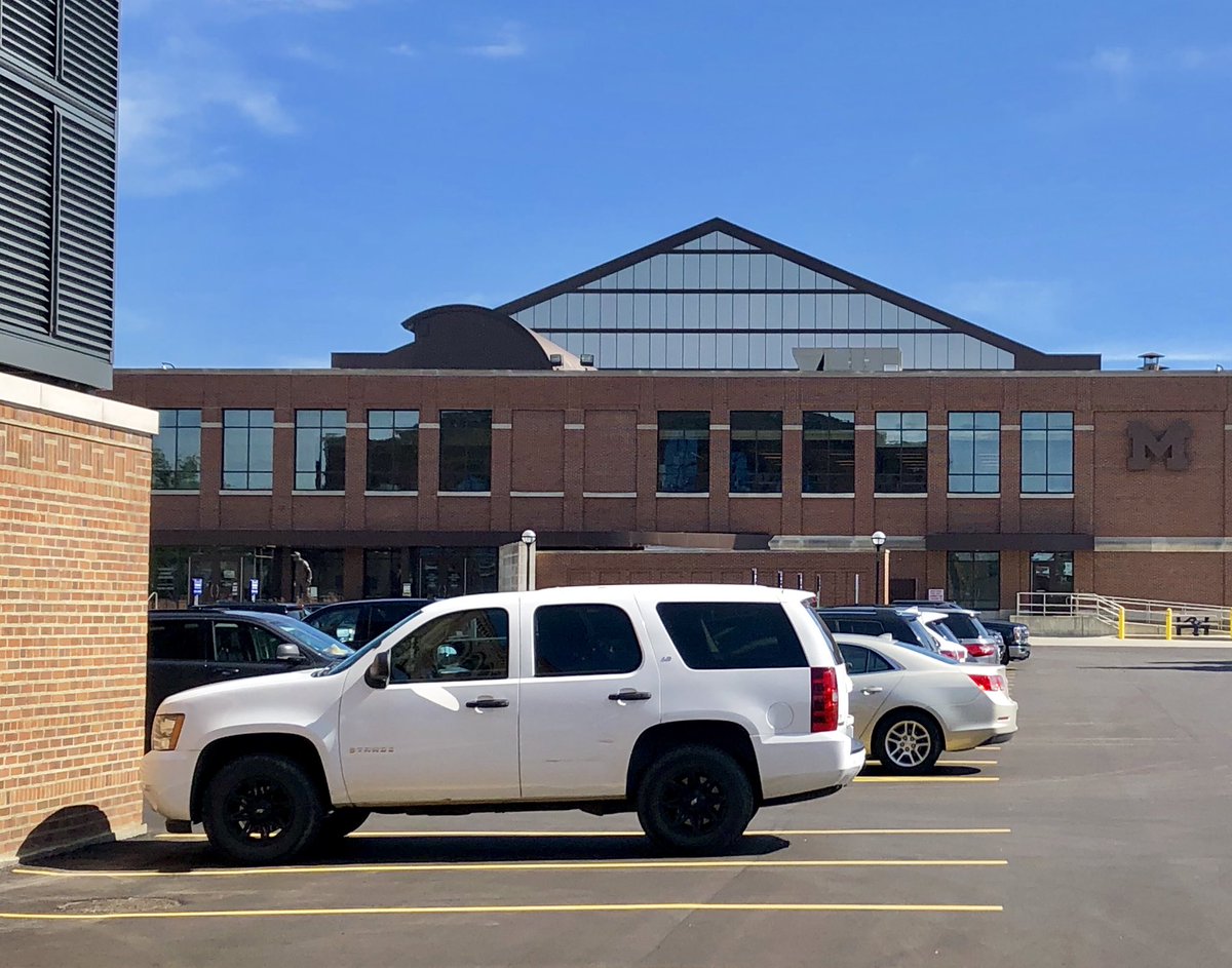 Unfortunately Birkerts’ original building has been almost completely covered by a series of additions, but you can still see some of the original building. You can also see echoes of this project in his later design for the Latvian National Library.