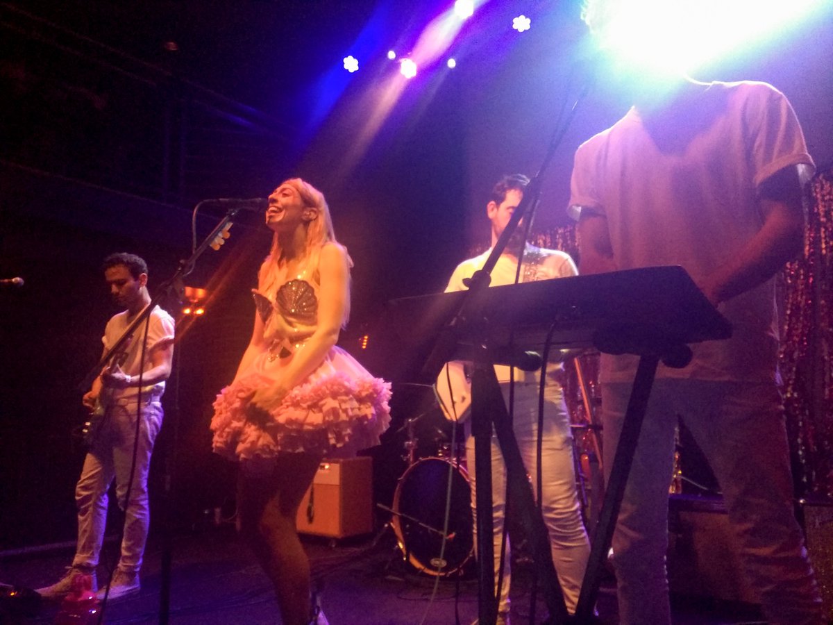 chanarchy's tweet photo. You don't often feel the band needs the show as much as the audience. Thanks to Eva, Spencer, Dan, and Sam of @charlybliss for captivatingly baring their souls. #charlybliss https://t.co/ie3mi58gud