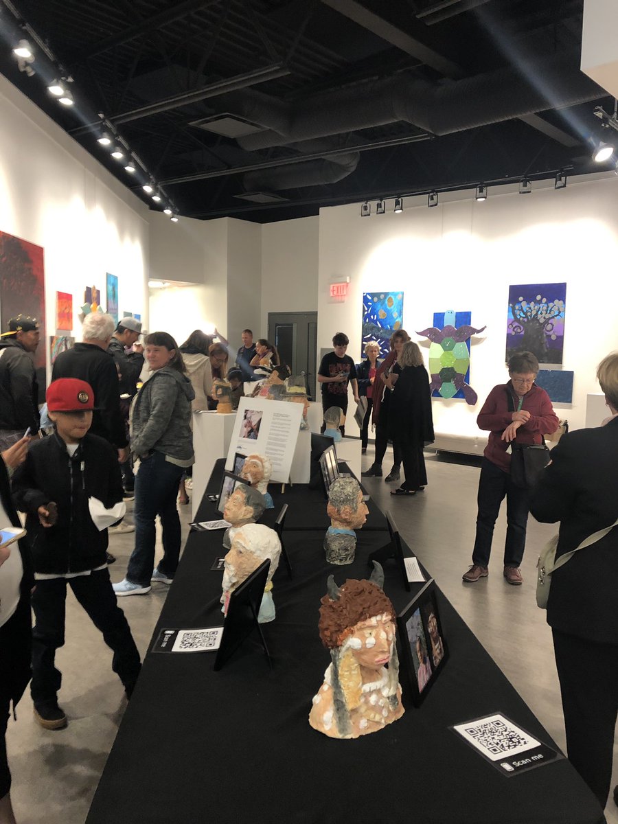An amazing opening gala at <a href="/ArtsCanmore/">artsPlace Canmore</a> celebrating the incredible work by @Exshaw_4B This has been a highlight of my career! <a href="/GalileoEducNet/">Galileo Network</a> @MountainEdu