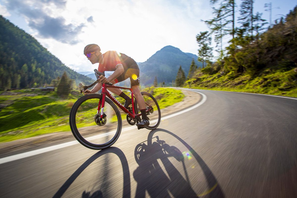 WilierTriestina's tweet photo. Everything starts from Zero.
Discover the new Zero SLR: https://t.co/IVcTvo9PP8
#lovemywilier #zerocompromises #cycling https://t.co/89ua7A4mi9
