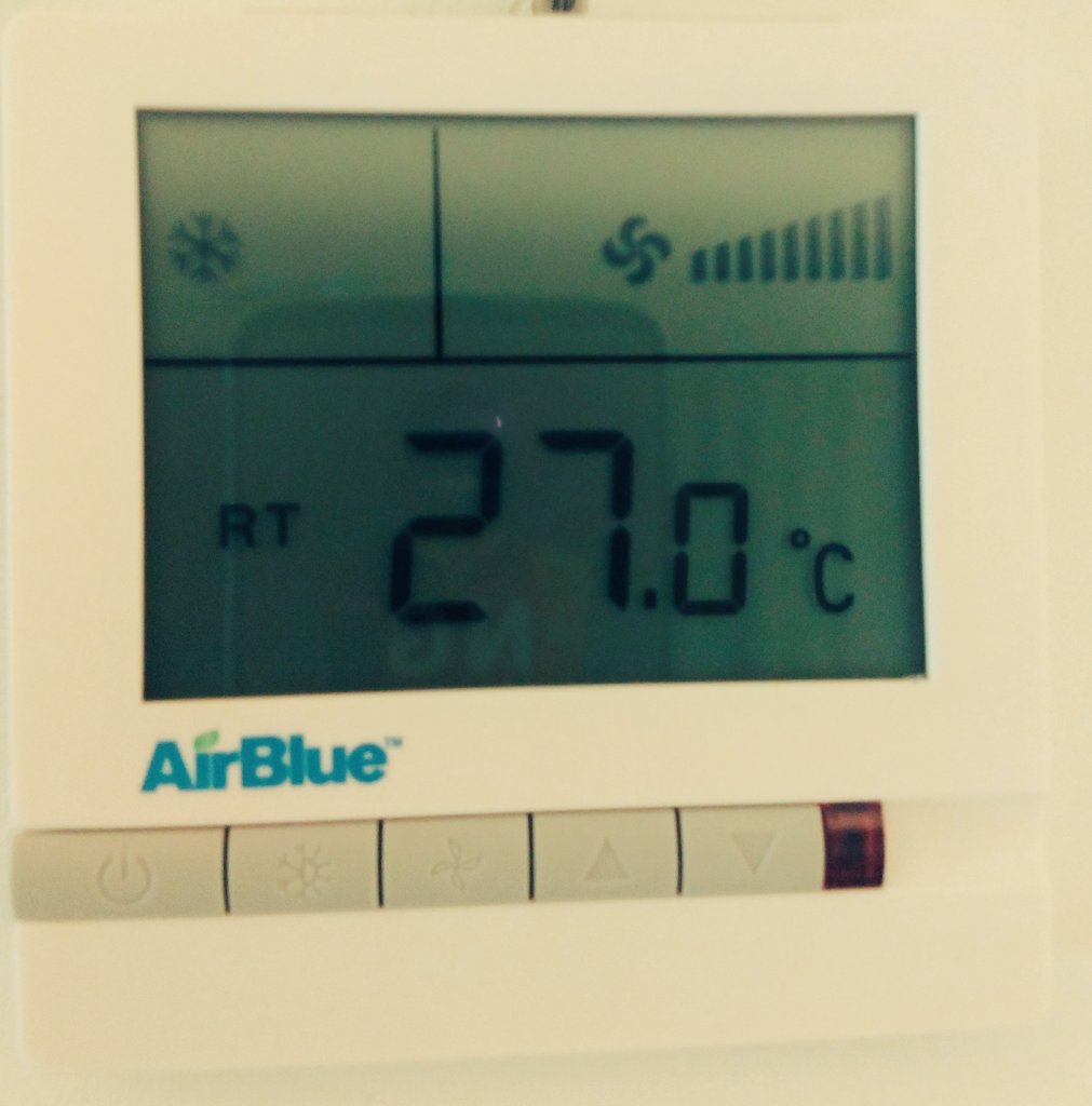 webdave_de's tweet photo. Ask me if I had a restful sleep. My cloud no 7 apartment unfortunately has no air conditioning. I like to come back but probably better in winter. #waytohot #airconditioningneeded #nosleep #CloudNo7 #travelissue https://t.co/zIMWGPqSmq