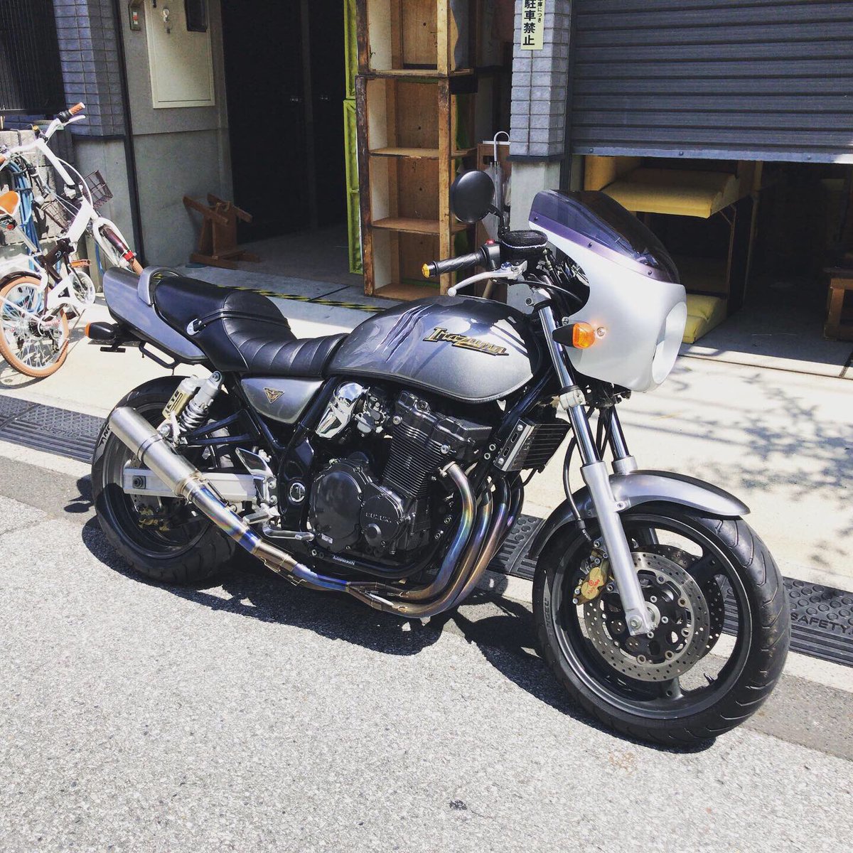 日本全国 送料無料 バイクシート イナズマ400用シートカバー ienomat