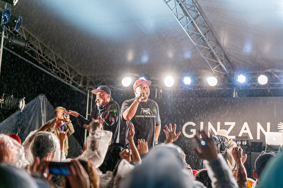 ginzanfestival's tweet photo. GINZAN Stage DAY1 
Shen×Yay ×DJ HIRAKATSU×Iakopo

豪華メンバーが揃った奇跡的なLIVE、、

雨の中で、暗闇の中で、山の中で、
忘れられない思い出の1ページとなりましたね!!
Thank you very much!

@shen037 @aikopomusic 
#shen #Yay #djhirakatsu #iakopo #GINZANFESTIVAL #festival
#銀山フェス https://t.co/TcK4KZSwQf