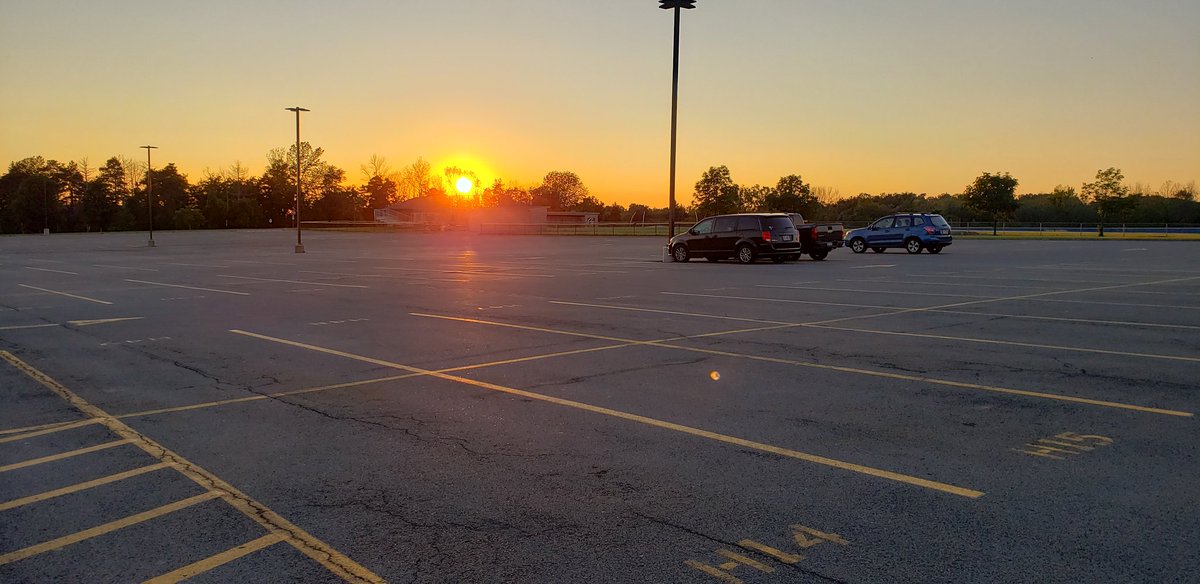 RotoliScience's tweet image. Three cars left in the parking lot at 8:30 pm. There are three physics teachers at VSHS. Coincidence? I think not! Getting it done for our students tonight! Regents exams are almost finished! @RodEngels @VictorSeniorHS @VictorSchools