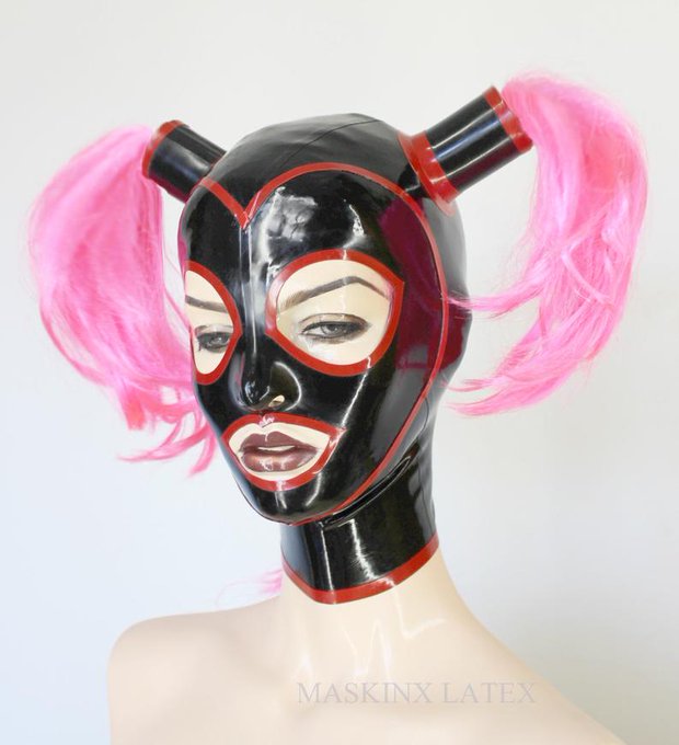 Was thinking of buying myself something like this for future pictures and videos so I could show everything