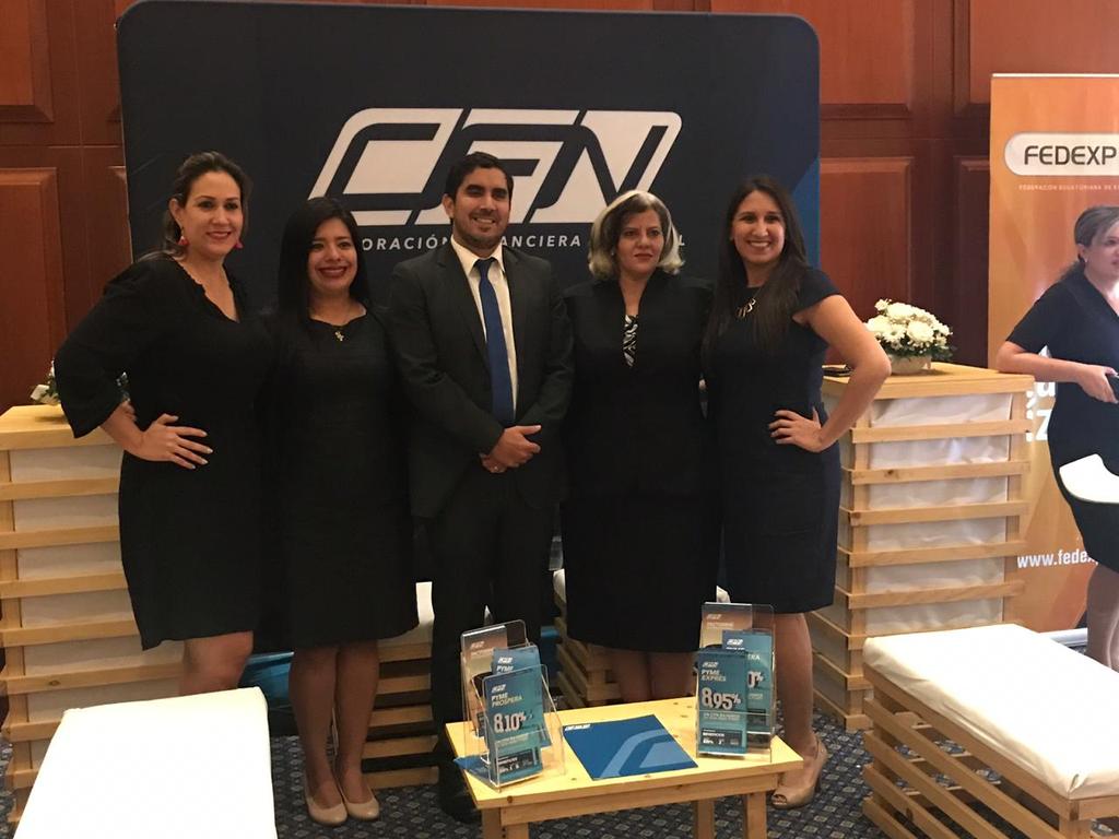 CFN_ECUADOR's tweet photo. Empresarios, exportadores y asistentes a la #MacrorruedaEcuador 2019 conocen más sobre los productos y servicios de la CFN a través de un stand informativo. Uno de ellos es #FactoringCFN, herramienta financiera que permite impulsar las ventas en el exterior. https://t.co/GKKKqzQtEs