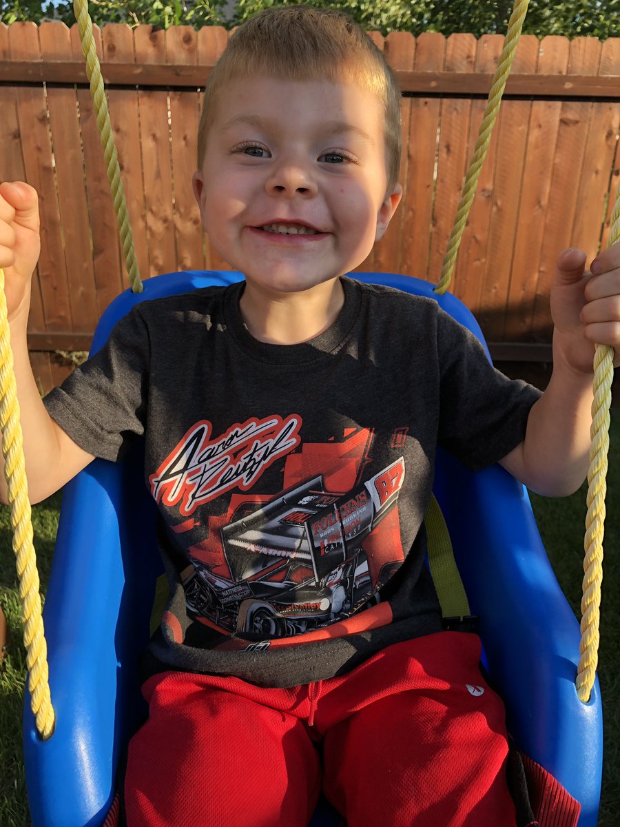 Hanging with my godson tonite and he’s reppin @AaronReutzel ! Keep the hammer down boys!!! <a href="/gboyum02/">Grant Boyum</a> <a href="/ChrisShirek1k/">Chris Shirek</a>