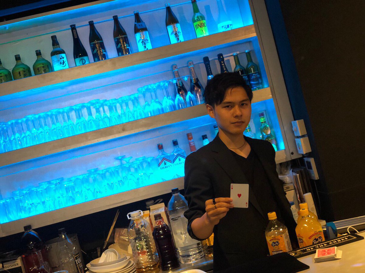 BarEST17's tweet photo. マジックBAR
illusion×EST

大盛況でした😂
また7月もやるので
ご来場お待ちしております😉 https://t.co/WJEpnYn7V7