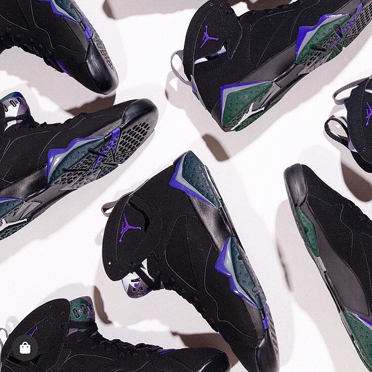 the_empire2014's tweet photo. 【NEW ARRIVAL!!!!】

NBA歴代屈指のシューターとして知られ、Jordan Brand初の契約選手の一人で、長きにわたってNBAで活躍したRAY ALLENの記念モデルが登場！！
発売店も限られた希少価値の高い品番となります🔥

#the_empire #fashion #nike #air #jordan #オンラインストア #セレクトショップ https://t.co/Tfqx8zXjzu