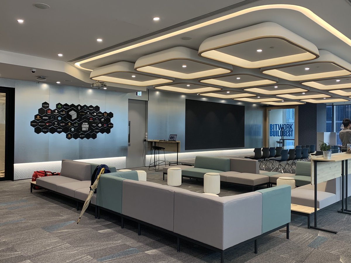 finhackhk's tweet image. A big shoutout to @bitworkasia (bitwork.asia), the #blockchain #community of HK, for hosting #FinHACK2019, the 36 hour #Fintech #Hackathon. See you!

Date: 28 - 30 Jun
Address: 7/F, FTLife Tower, 18 Sheung Yuet Rd, Kowloon Bay