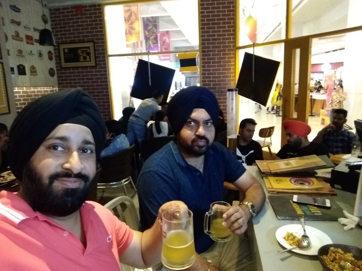 gagan_response's tweet photo. @RunwalDev To help India win, I watch India matches only in restrobars and hold my beer 🍺 glass with my left hand. This has been working well till date.
#RunwalDevelopers #Cricket #CricketWorldCup #IndVsNZ
https://t.co/m2Qj5pVkzo