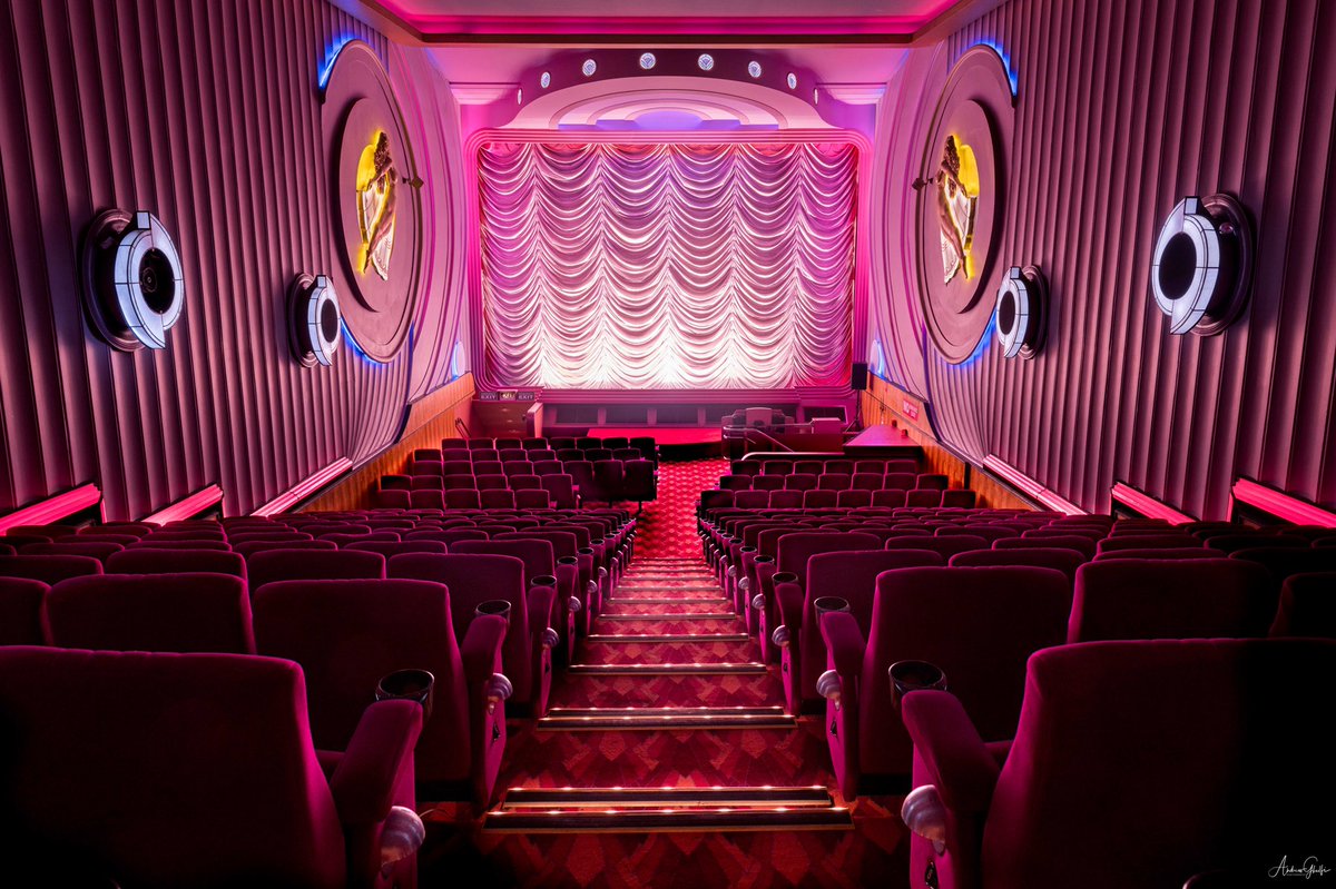 AndrewGhelfi's tweet photo. https://t.co/JHyq5BZRKf My latest blog post on The Hayden Orpheum picture palace. #retro #haydenorpheum #cinema #sydneyphotogtapher https://t.co/1beftjNvYp