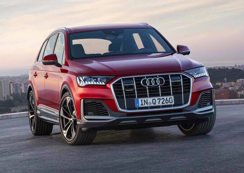 RealCarsSA1's tweet photo. Audi South Africa bound #Q7 gets extensive plastic surgery and a #Q8 blood transfusion! Do you like the new design for #Audi #Qmodels? @audisouthafrica https://t.co/T1dc4Xuaei